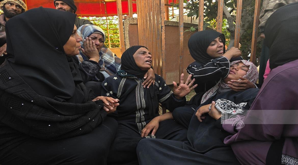 12 شهيدا بينهم 4 أطفال في قصف الاحتلال خيام ومنازل النازحين في غزة وخان يونس