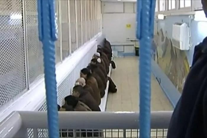 الاحتلال يُصدر ويجدد أوامر الاعتقال الإداري بحق 41 معتقلا