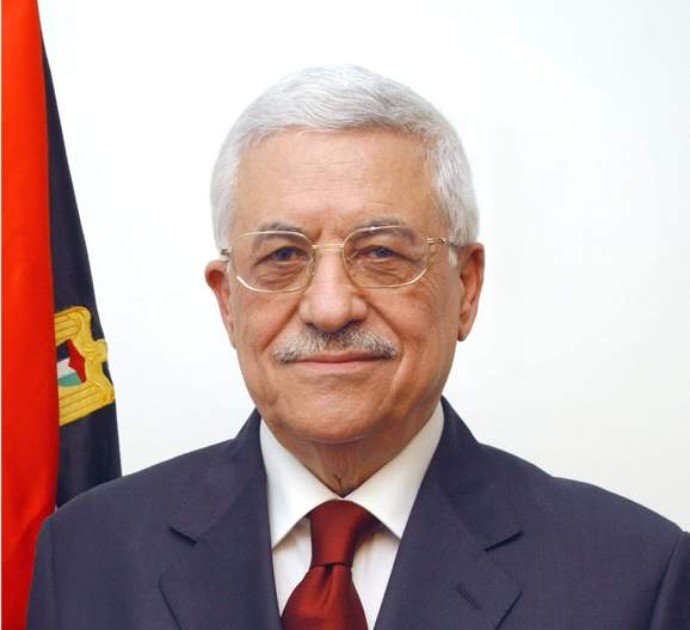 الرئيس يهنئ أبناء شعبنا في الوطن والشتات والأمتين العربية والإسلامية بحلول عيد الفطر