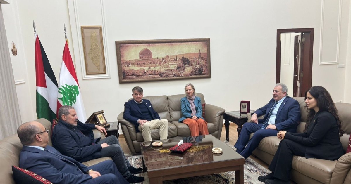 *ممثل الرئيس الخاص وسفير دولة فلسطين لدى لبنان يستقبلان المفوض العام بالإنابة للأونروا ومديرة شؤونها في لبنان*