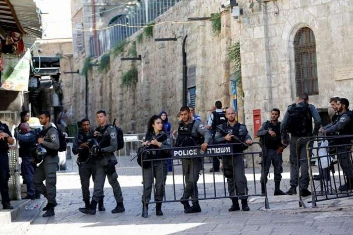 الاحتلال يغلق عددا من الشوارع في القدس