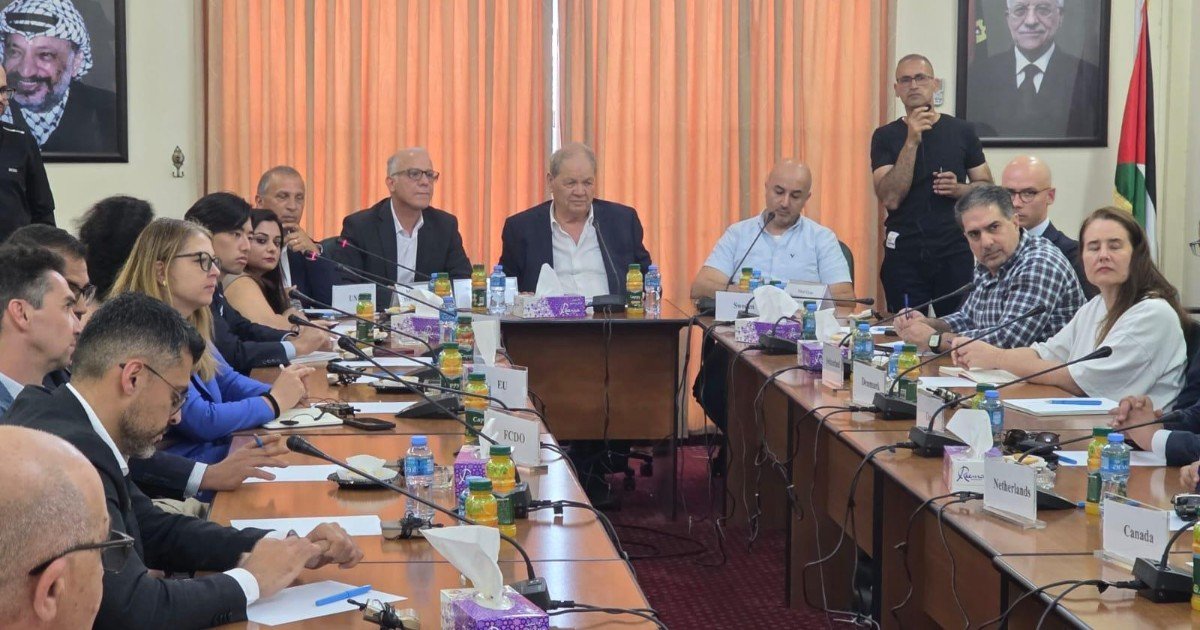 فتوح خلال استقباله وفدا دوليا: المرحلة السياسية المقبلة استحقاق لترسيخ المسار الديمقراطي في فلسطين