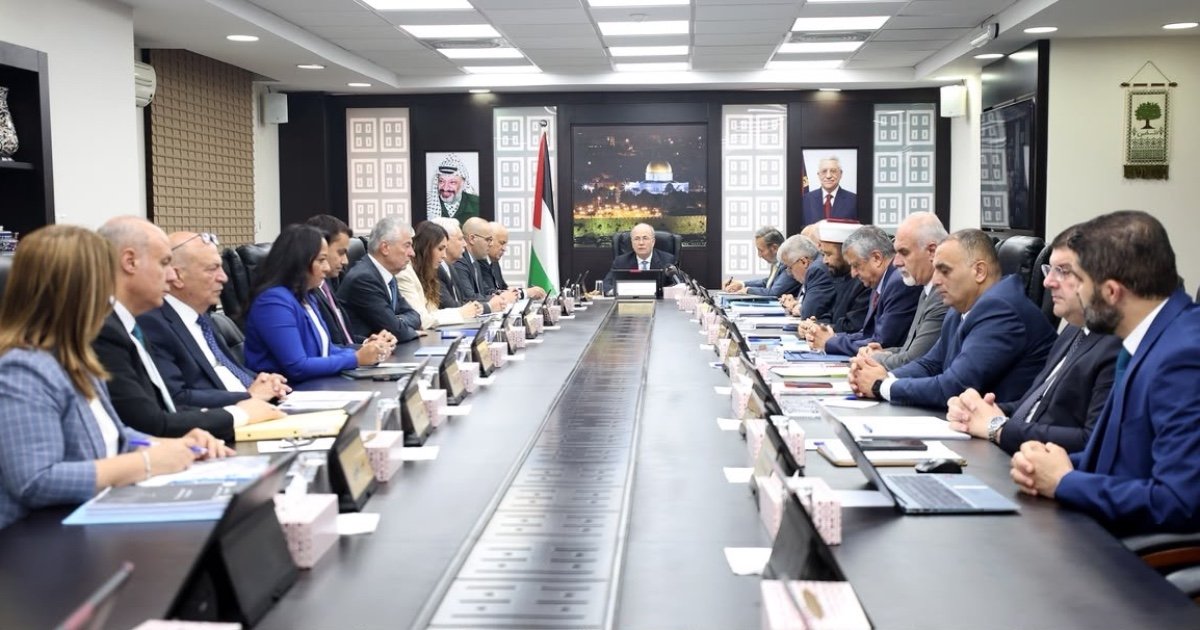 مصطفى: "أدوية الأمراض المزمنة أولوية".. موجها جهات الاختصاص بتسريع عمليات التوريد رغم الأزمة المالية الخانقة