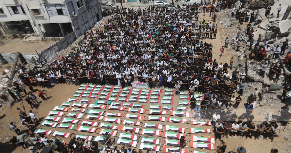 غزة تشيع 112 شهيدا من عائلة واحدة قضوا في حرب الإبادة