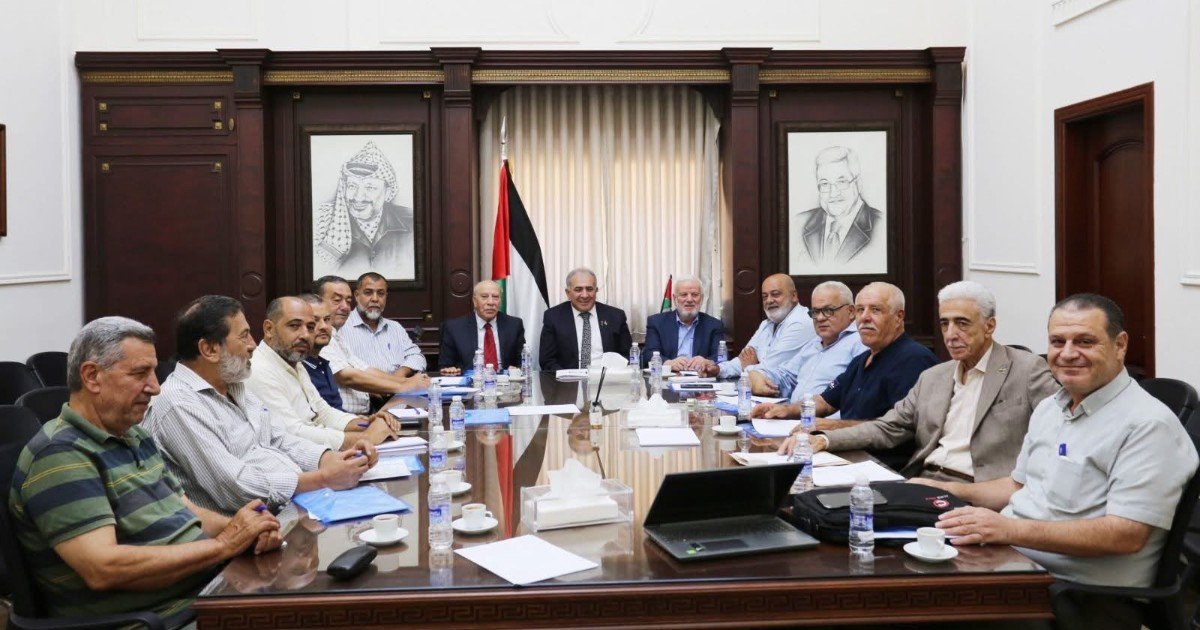 اللجنة الفنية المنبثقة عن اللجنة التحضيرية للمجلس الوطني الفلسطيني في لبنان تعقد اجتماعها في سفارة دولة فلسطين في بيروت