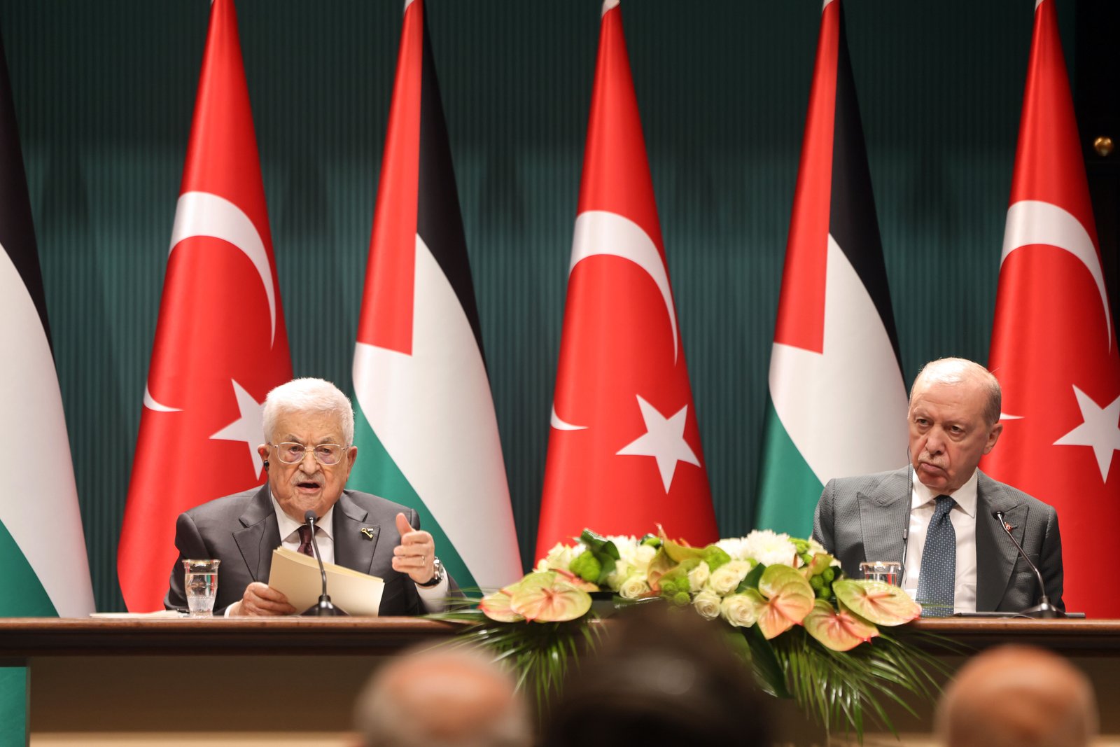 الرئيس: أجريت مباحثات مثمرة مع الرئيس اردوغان وشكرت تركيا على مواقفها وما تقدمه من مساعدات