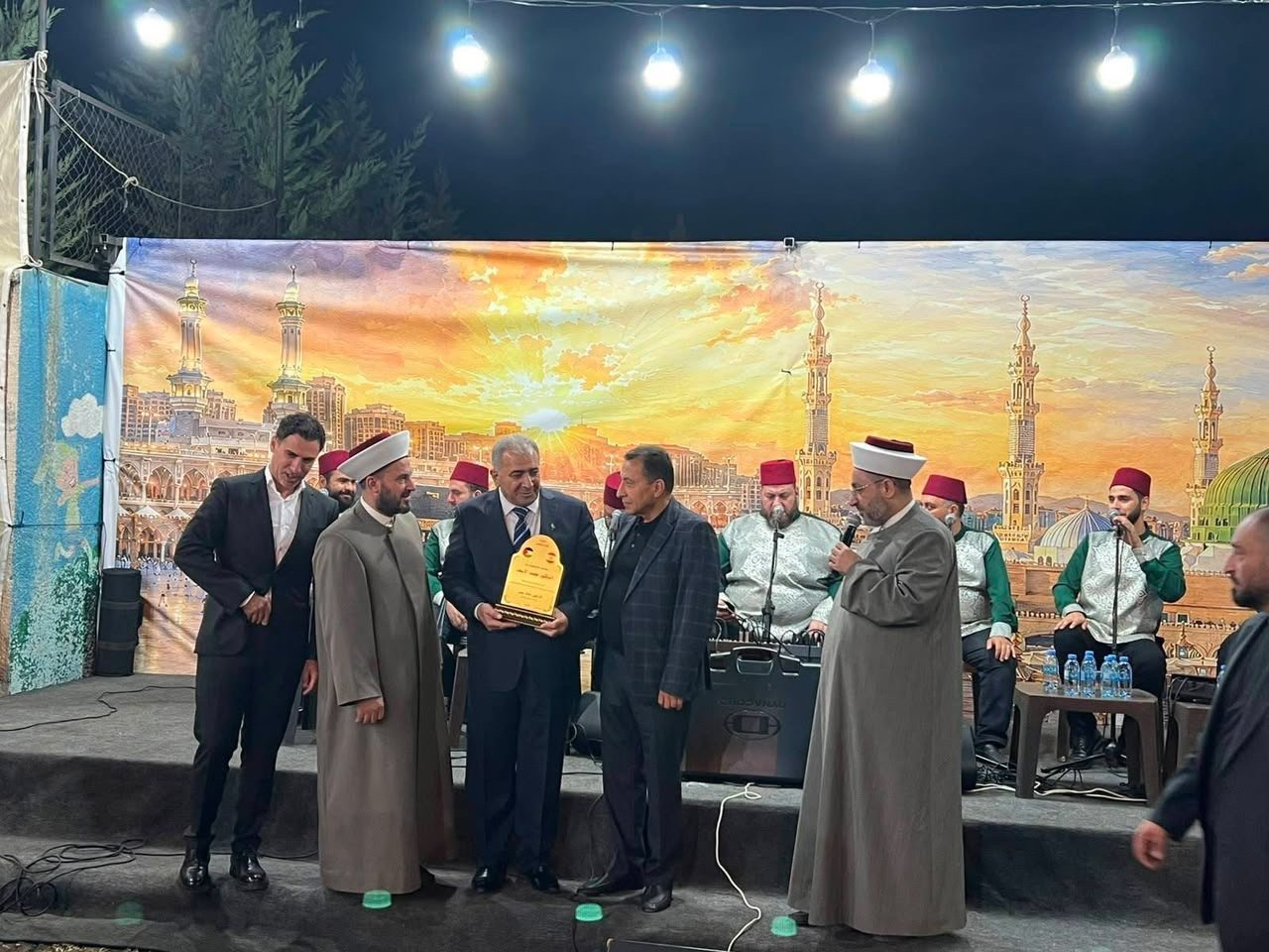 السفير الاسعد يشارك مفتي زحلة والبقاع في احتفال المولد النبوي الشريف ويليي دعوة عقيقة نجل الدكتور خالد عمر