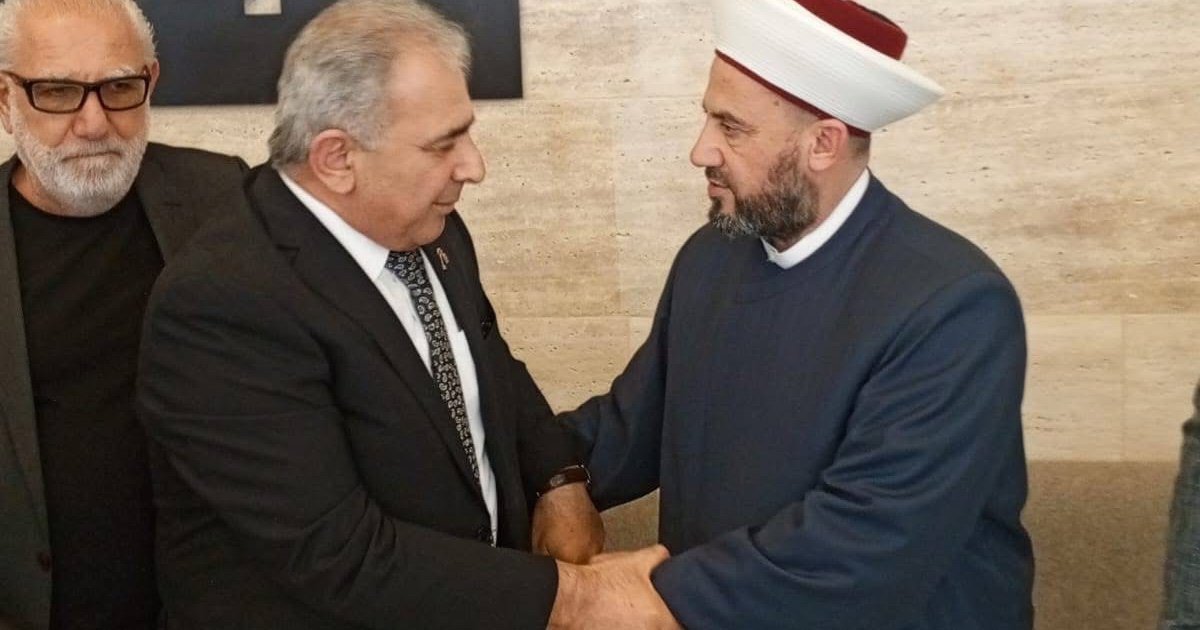 السفير الأسعد يعزي مفتي زحلة والبقاع سماحة الشيخ الدكتور علي الغزاوي بوفاة والده