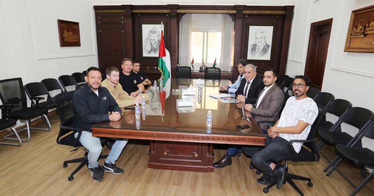 السفير الاسعد يلتقي وفداً من المنظمات البولندية للمساعدات الانسانية