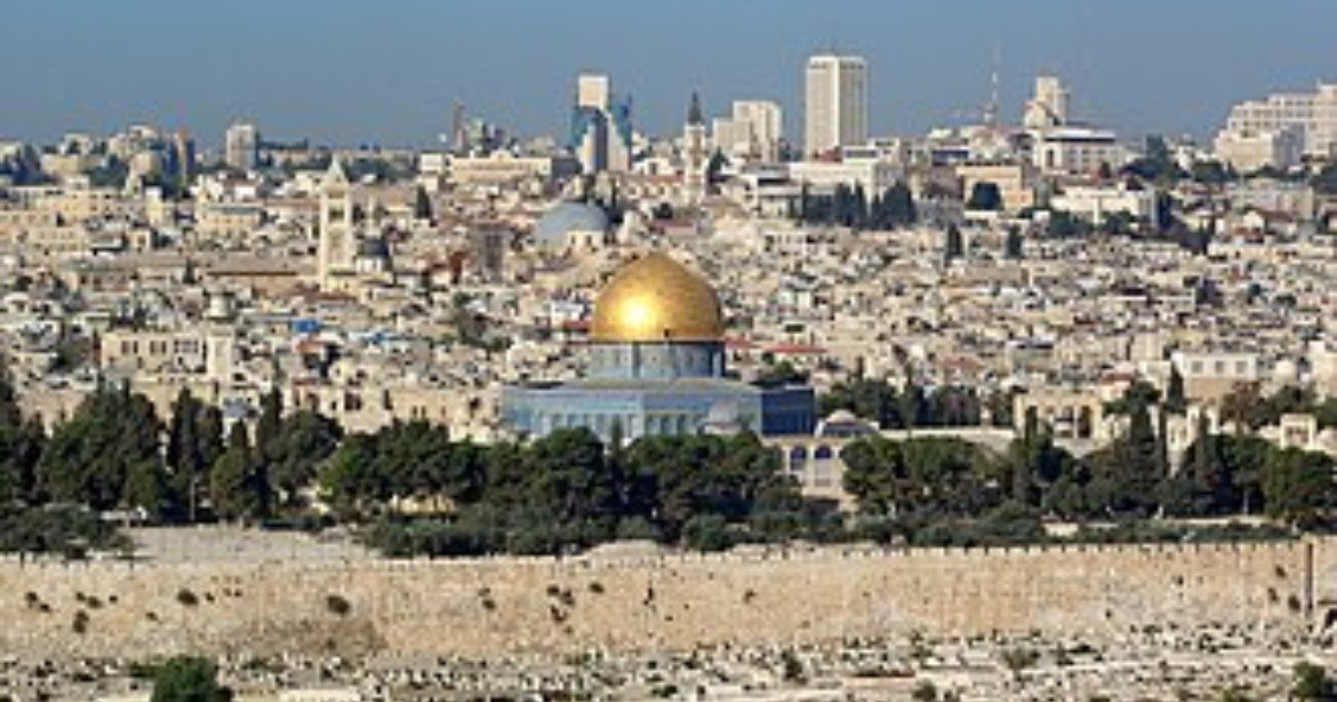 محافظة القدس: جماعات "الهيكل" تمهّد لتحويل باب الرحمة إلى نقطة صلاة يهودية على غرار حائط البراق