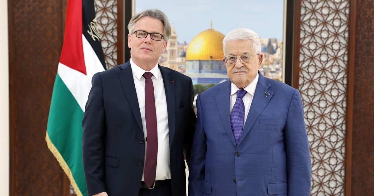 الرئيس يتقبل أوراق تعيين قنصل عام الجمهورية الفرنسية الجديد في القدس