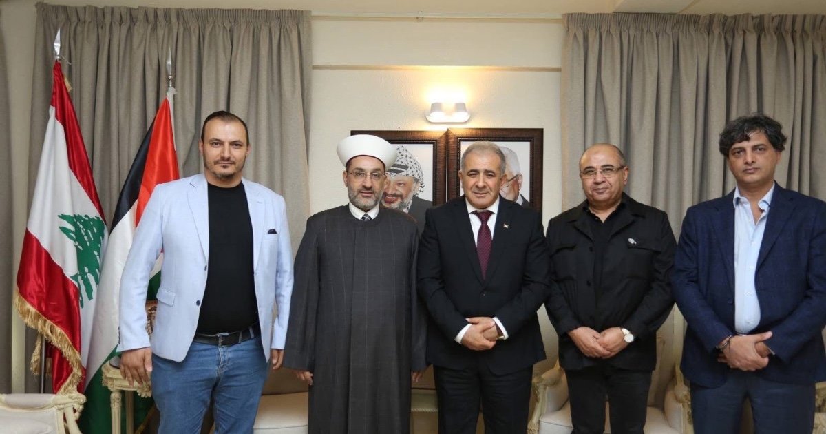 السفير الاسعد يستقبل امام بلدة بر الياس الشيخ وسام عنوز