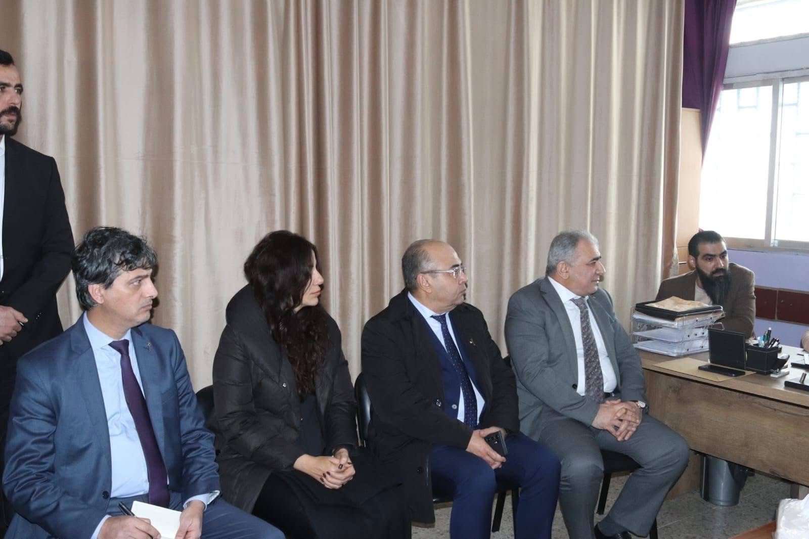 السفير الاسعد يتفقد مدرسة فلسطين في مخيم برج الشمالي