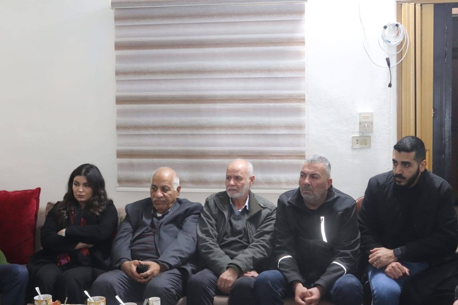 السفير الاسعد يزور مخيم برج الشمالي ويلتقي اللجنة الشعبية