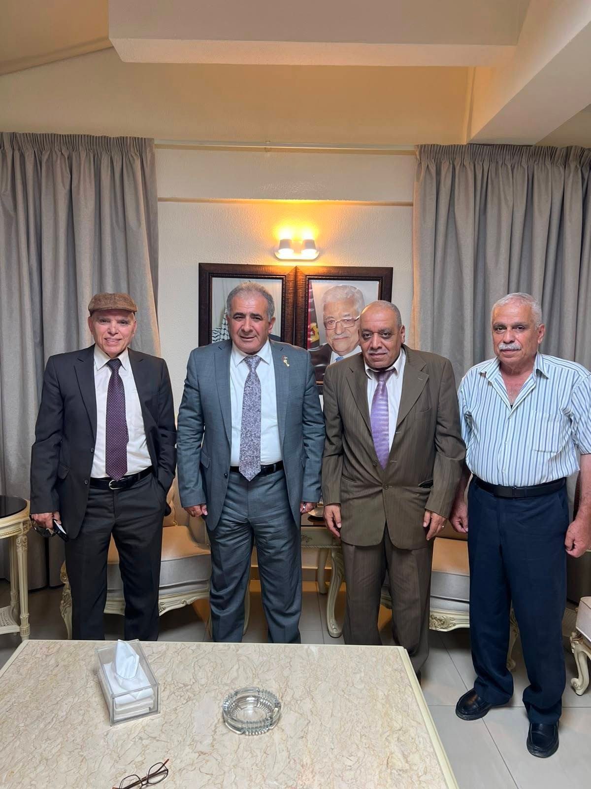 السفير الأسعد يستقبل وفدًا من الموظفين المتقاعدين