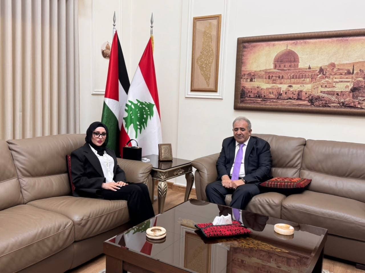 السفير الاسعد يستقبل الصحفية اية المسلماني