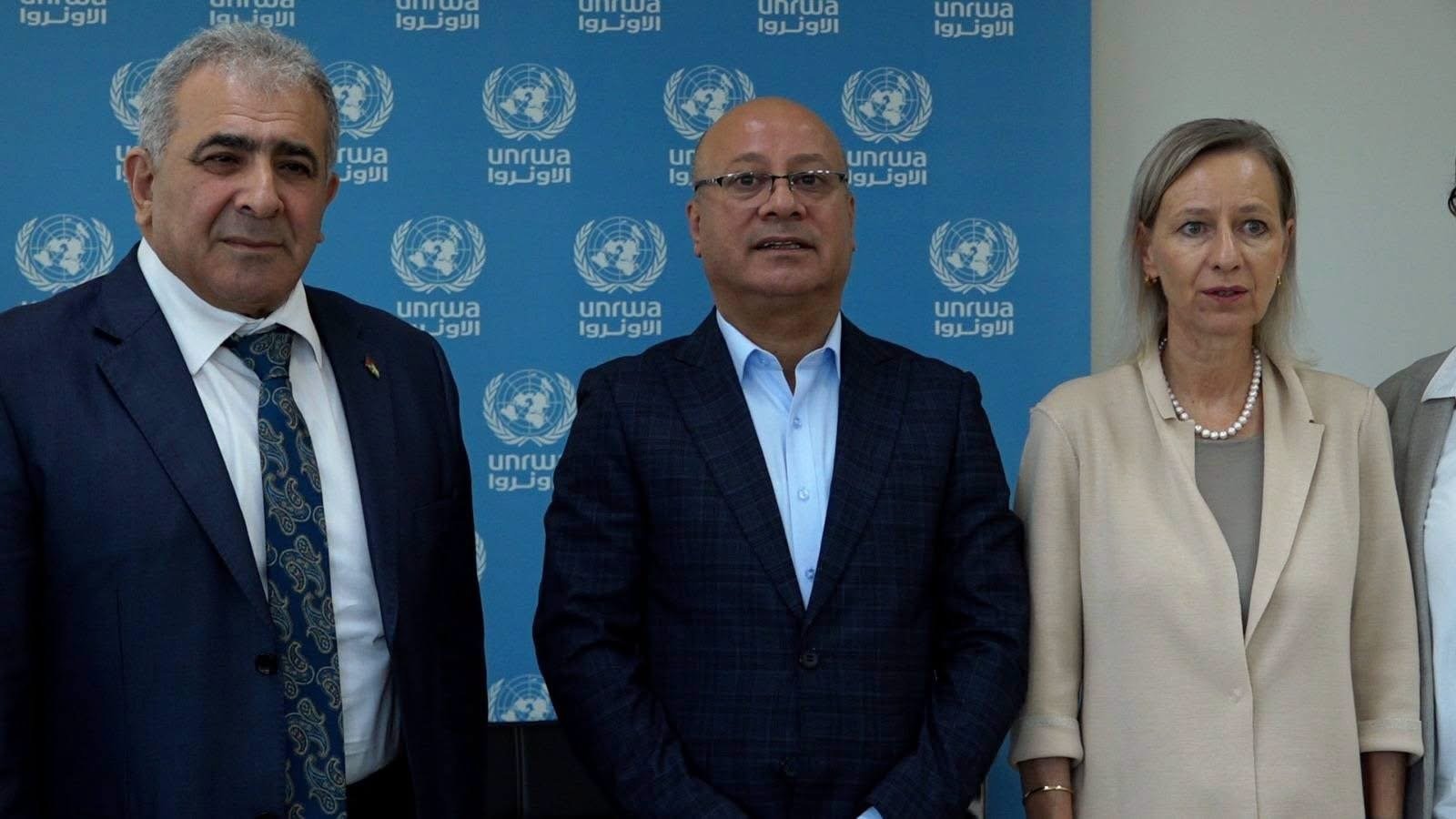 أبو هولي والاسعد يبحثان مع مديرة عمليات الأونروا في لبنان الأزمة المالية وأوضاع اللاجئين ويؤكد ضرورة حماية الخدمات الأساسية Description  English Content  English Title (English) * Description  Cancel                  Add more media after this  Add Media  