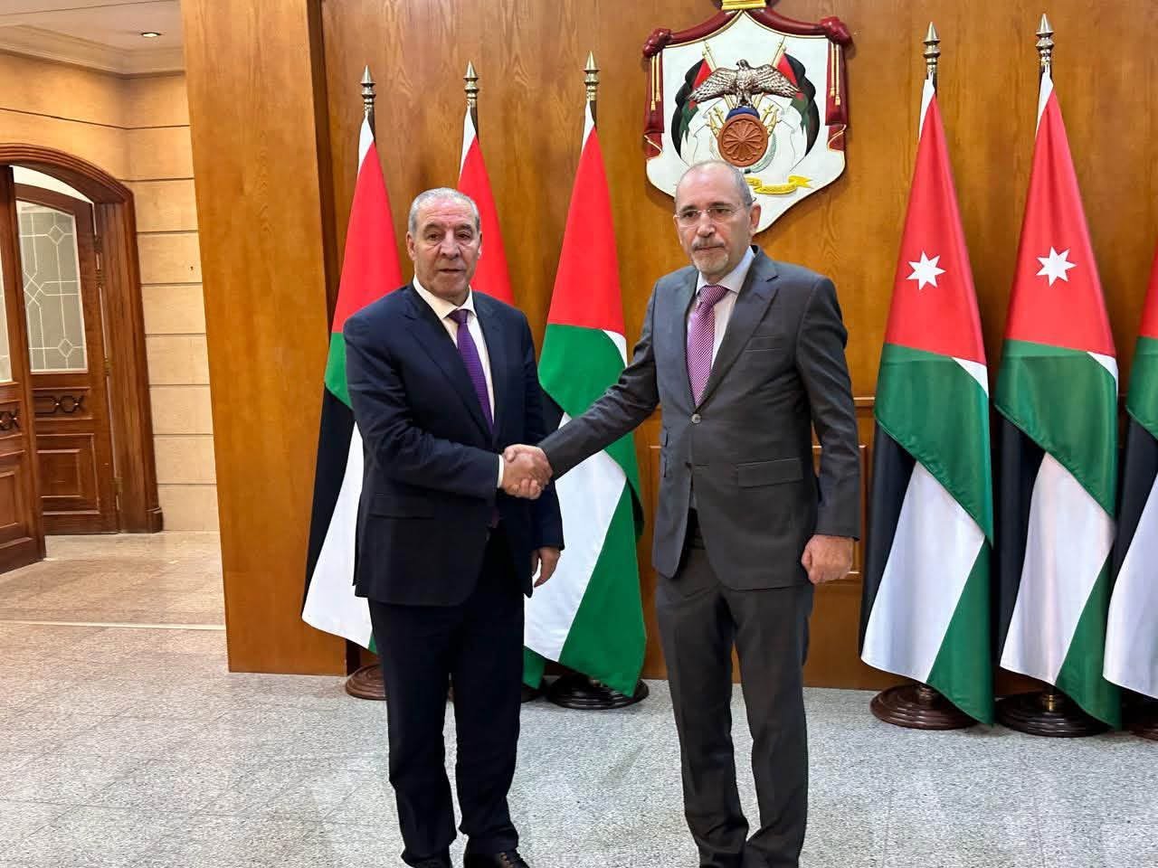 الشيخ يلتقي نائب رئيس الوزراء وزير الخارجية الأردني لبحث تطورات الأوضاع في الأراضي الفلسطينية - Image 2