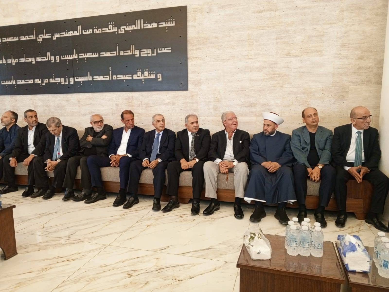 السفير الأسعد يعزي مفتي زحلة والبقاع سماحة الشيخ الدكتور علي الغزاوي بوفاة والده - Image 15