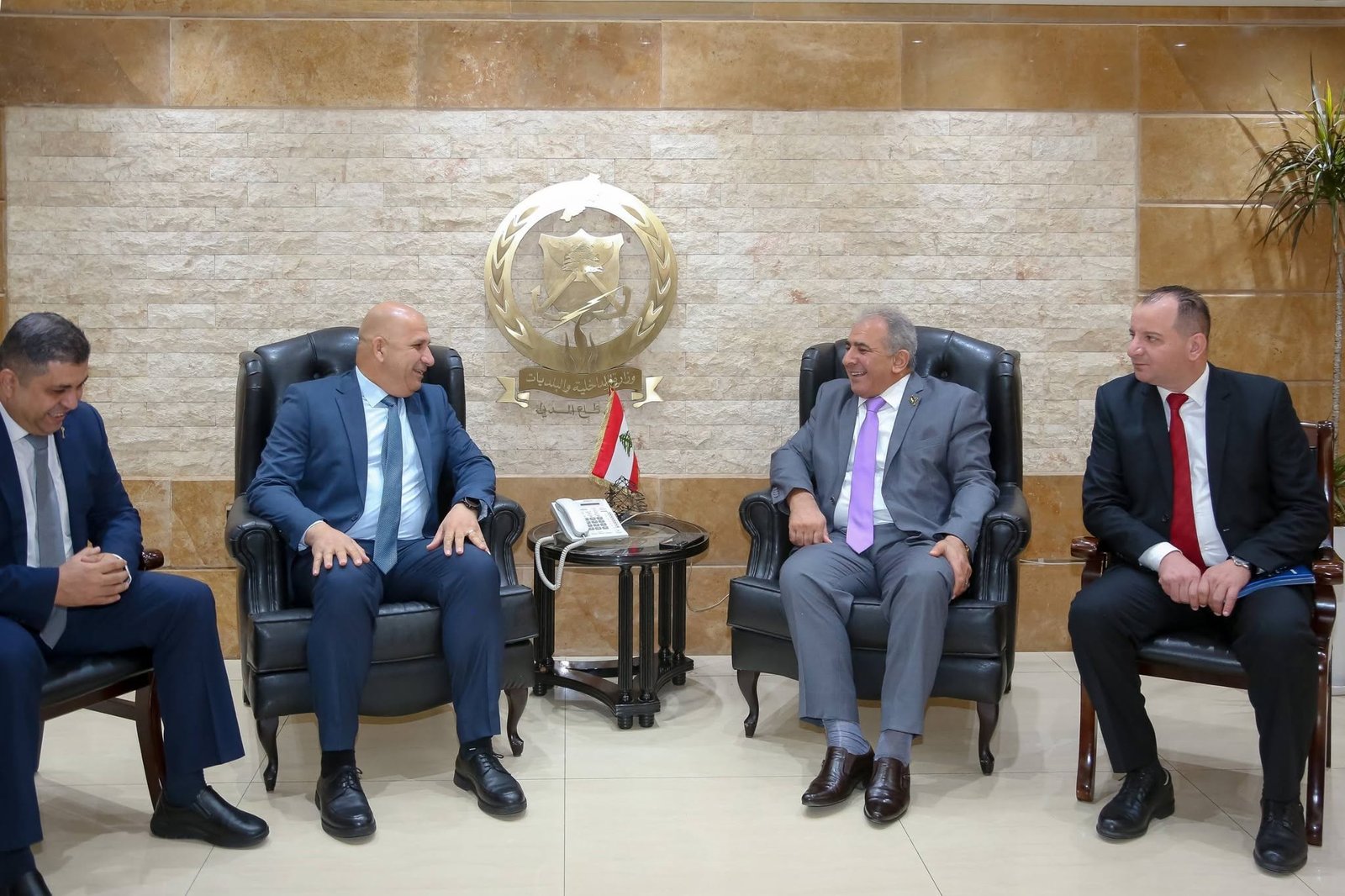 السفير الاسعد و اللواء ثوابتة يزوران المدير العام للدفاع المدني اللبناني