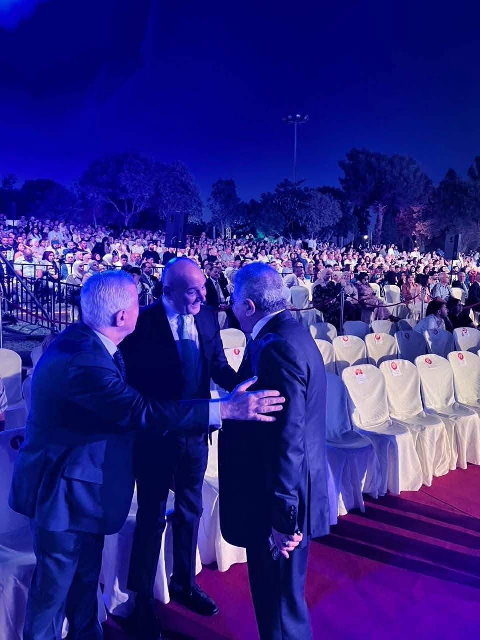 السفير الاسعد يشارك في احتفال تخرج طلبة جامعة بيروت العربية - Image 7