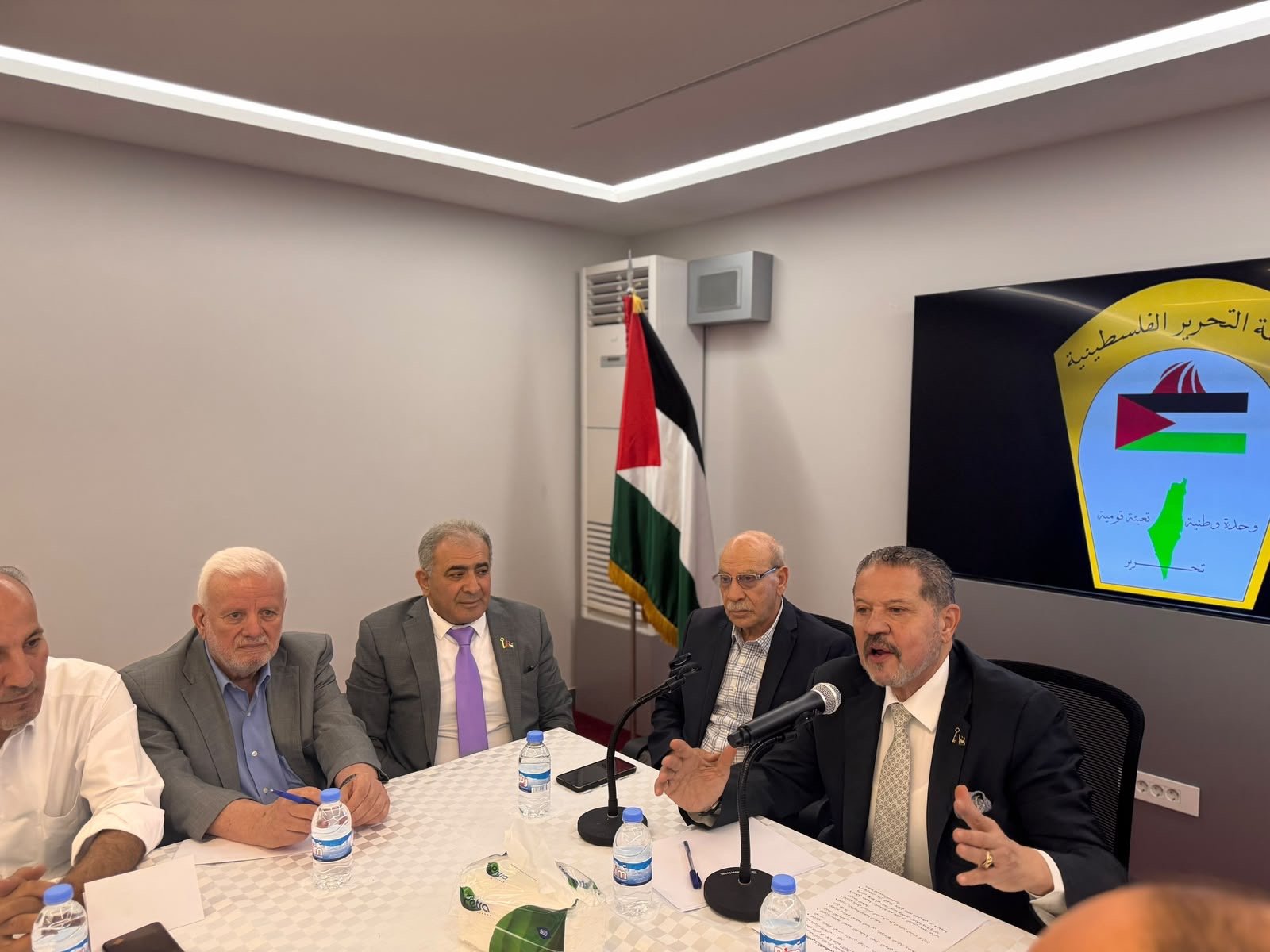 لقاء موسع في بيروت يستكمل التحضيرات للمجمع الانتخابي للمجلس الوطني الفلسطيني - Image 6