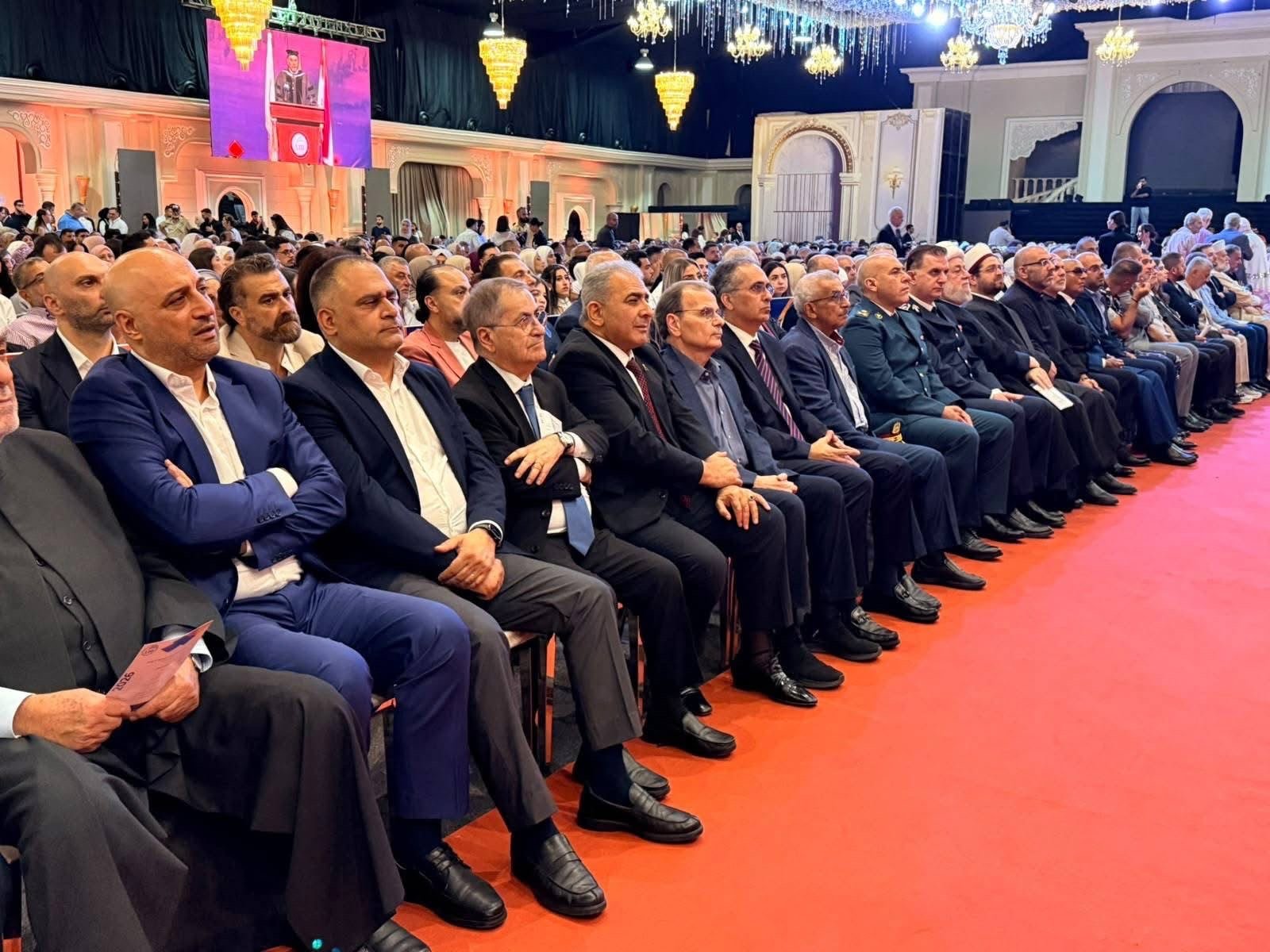 السفير الاسعد يشارك في احتفال تخرج طلبة الجامعة اللبنانية الدولية LIU - Image 9
