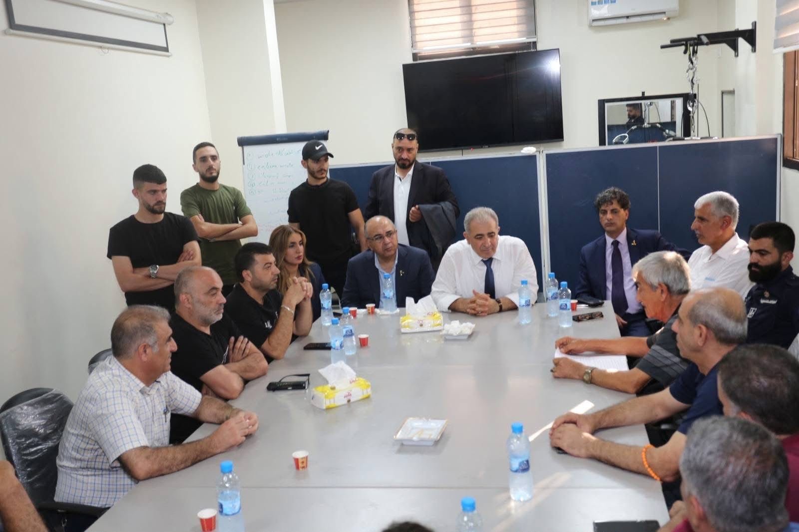 السفير الاسعد يتفقد ابناء شعبنا في مخيم نهر البارد - Image 13
