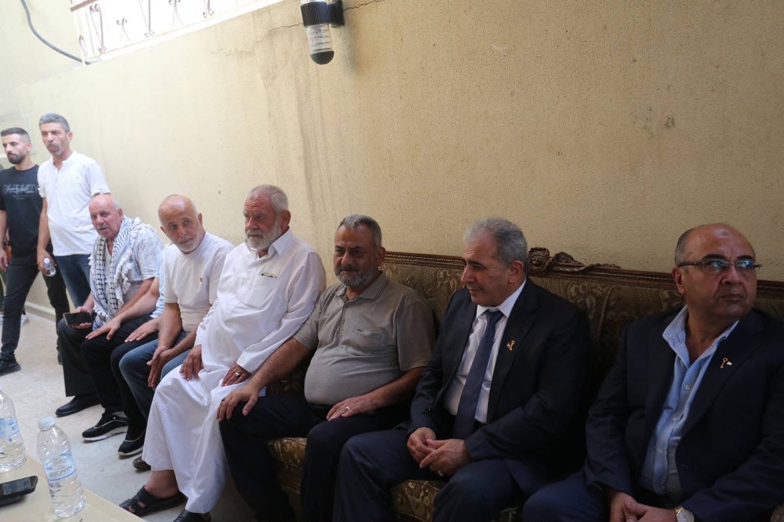 السفير الاسعد يتفقد ابناء شعبنا في مخيم نهر البارد - Image 13