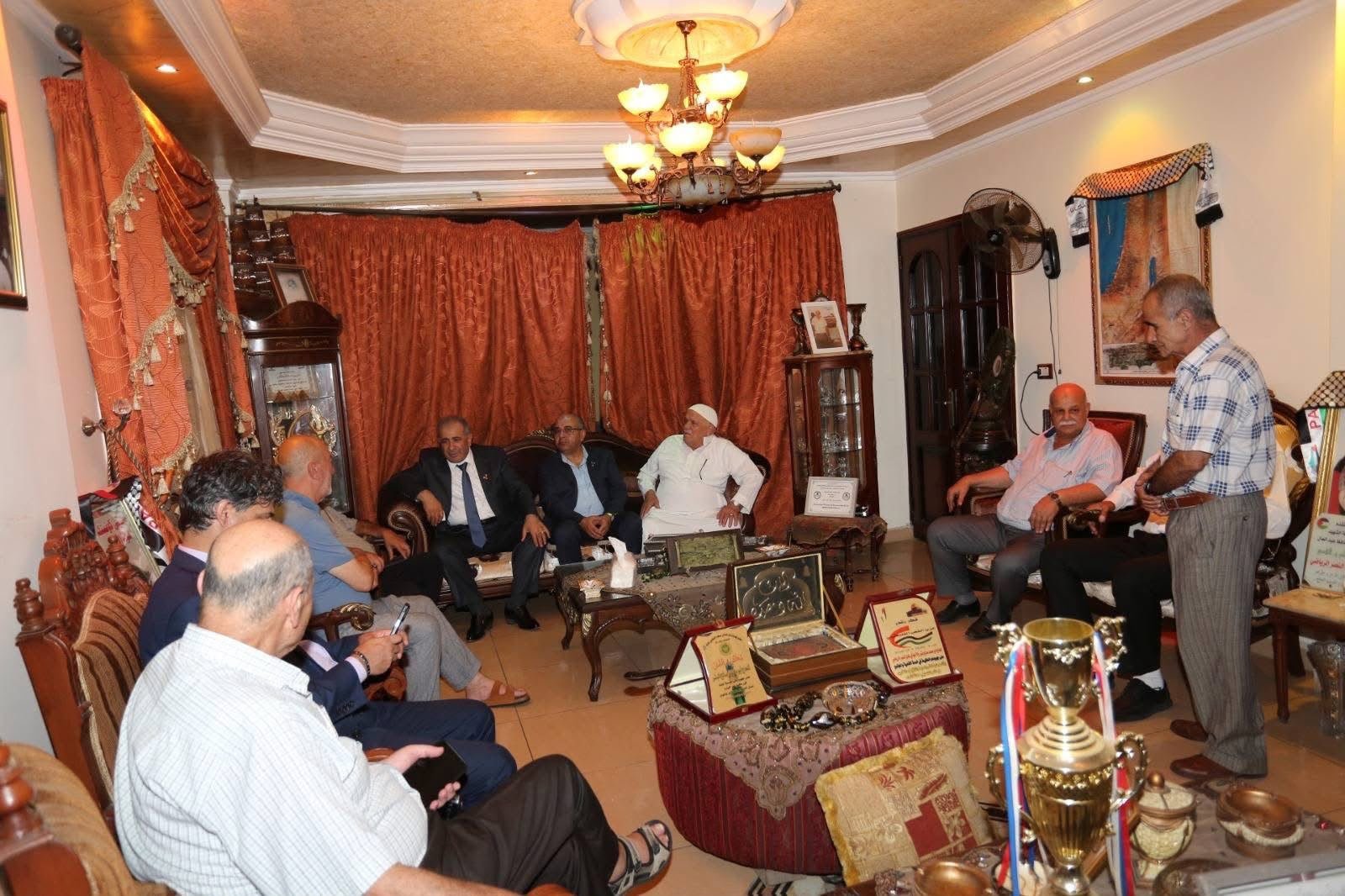 السفير الاسعد يتفقد ابناء شعبنا في مخيم نهر البارد - Image 4