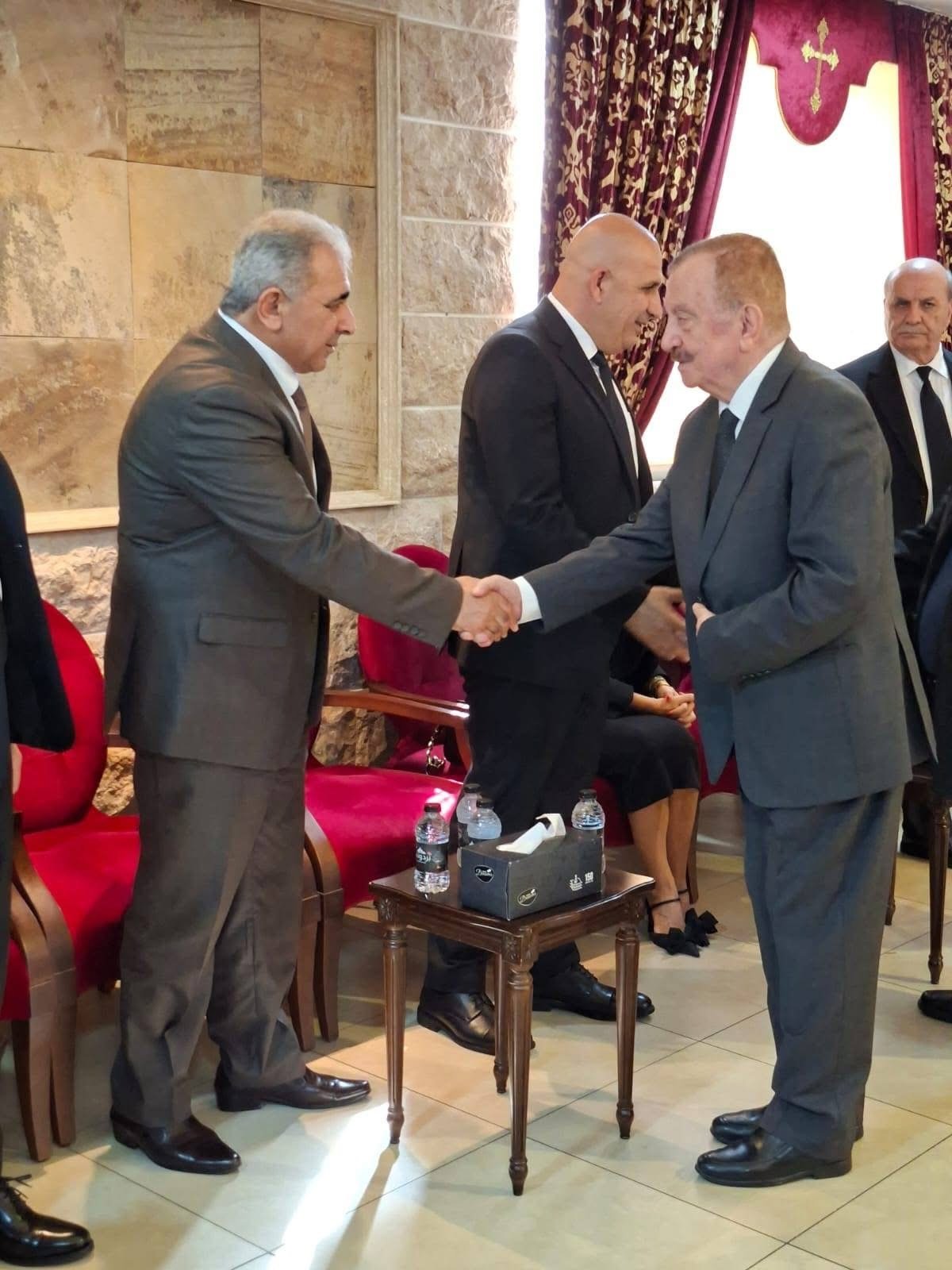 السفير الاسعد يعزي العميد خريش بوفاة والده - Image 9