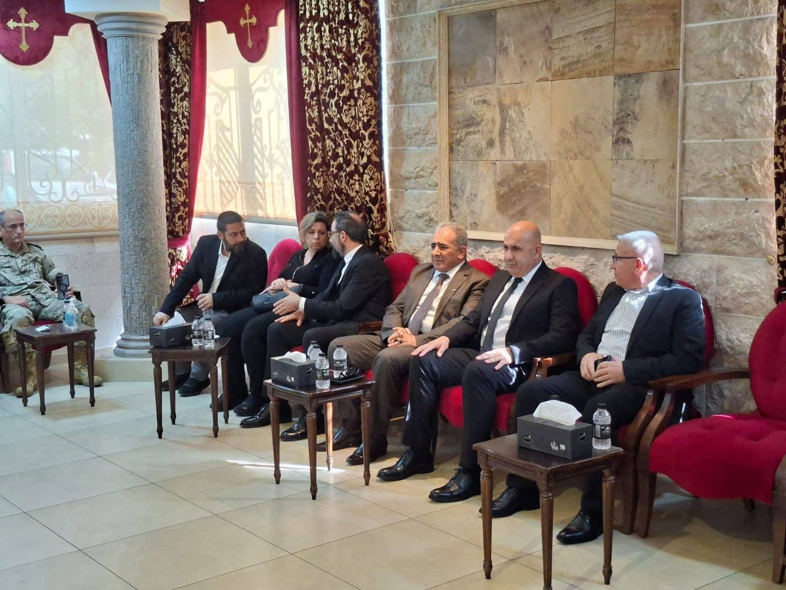 السفير الاسعد يعزي العميد خريش بوفاة والده - Image 9