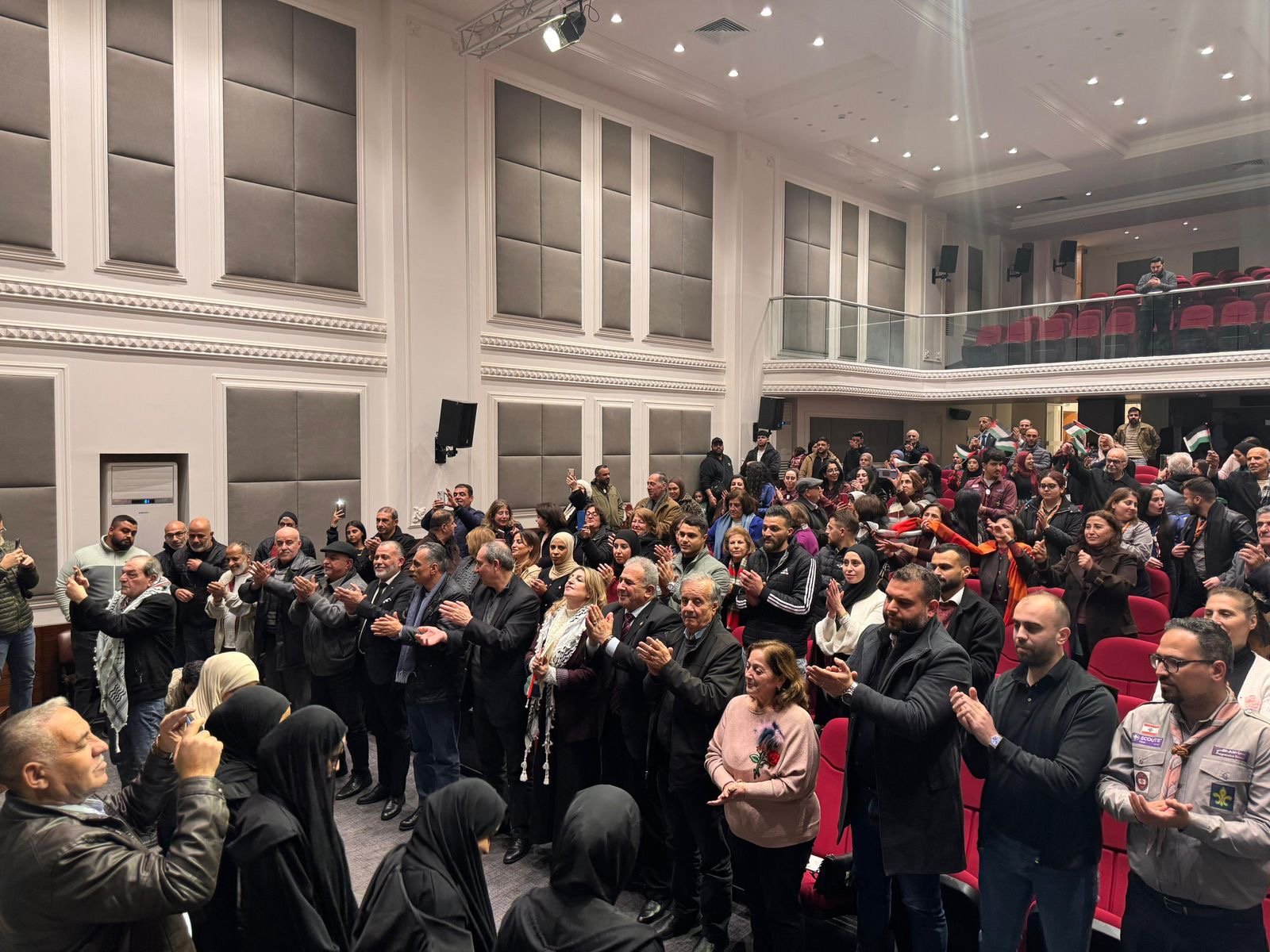 فرقة عشاق الاقصى تحيي امسية فنية وطنية في مكتبة بعقلين الوطنية