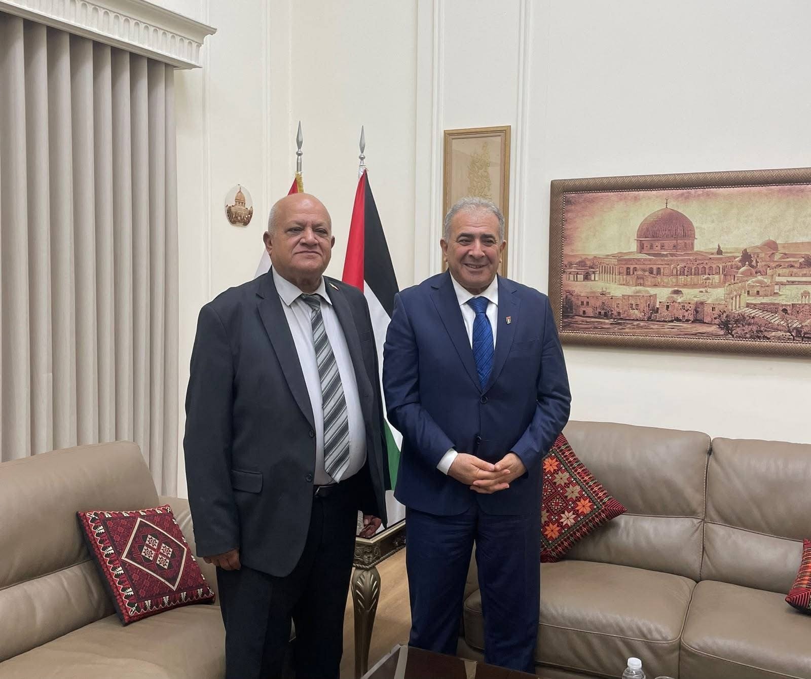 السفير الفلسطيني يبحث مع الدكتور أحمد علوان والأخ حسين عثمان التطورات الفلسطينية - Image 3