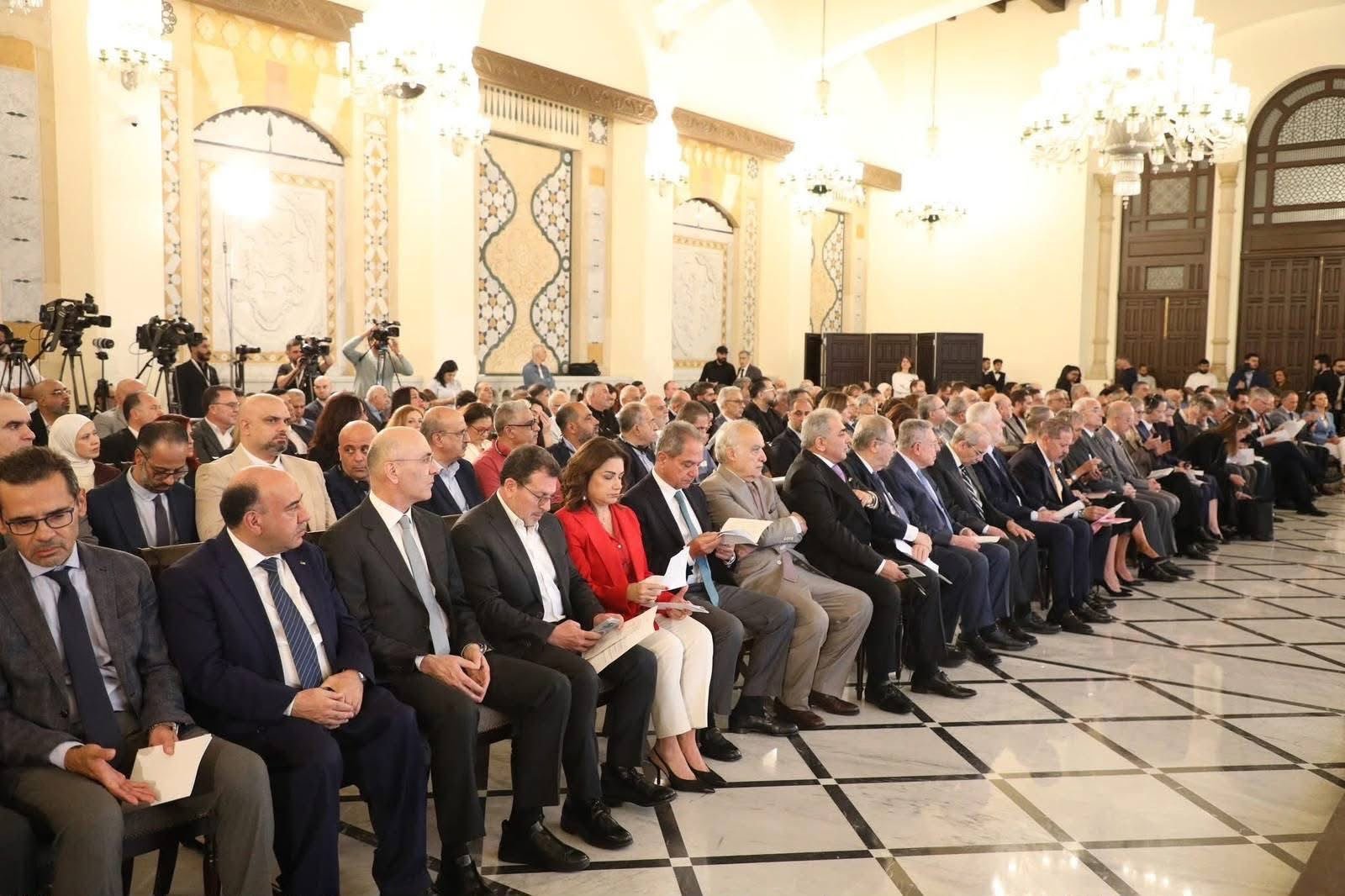 برعاية نواف سلام ومشاركة ياسر عباس: إطلاق مشاورات الخطة الوطنية لحوكمة مخيمات اللاجئين الفلسطينيين في لبنان - Image 6