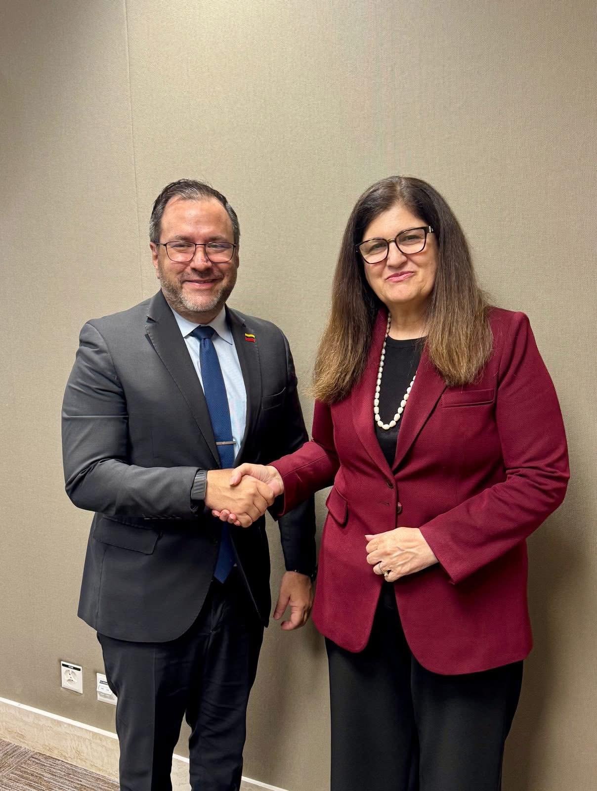 الوزيرة تلتقي عدد من نظرائها على هامش مجلس حقوق الانسان