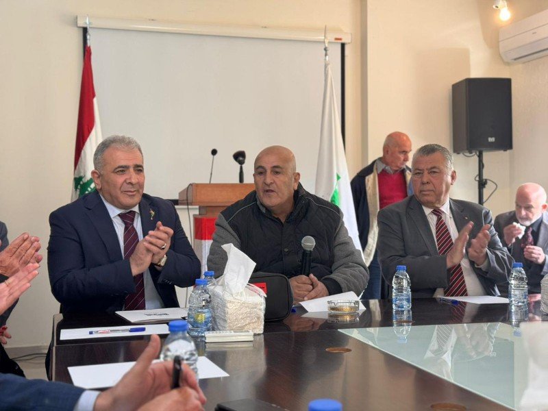 السفير الاسعد يزور بلدة العيشية على رأس وفد ويهنئ المجلس البلدي بمناسبة الاعياد المجيدة