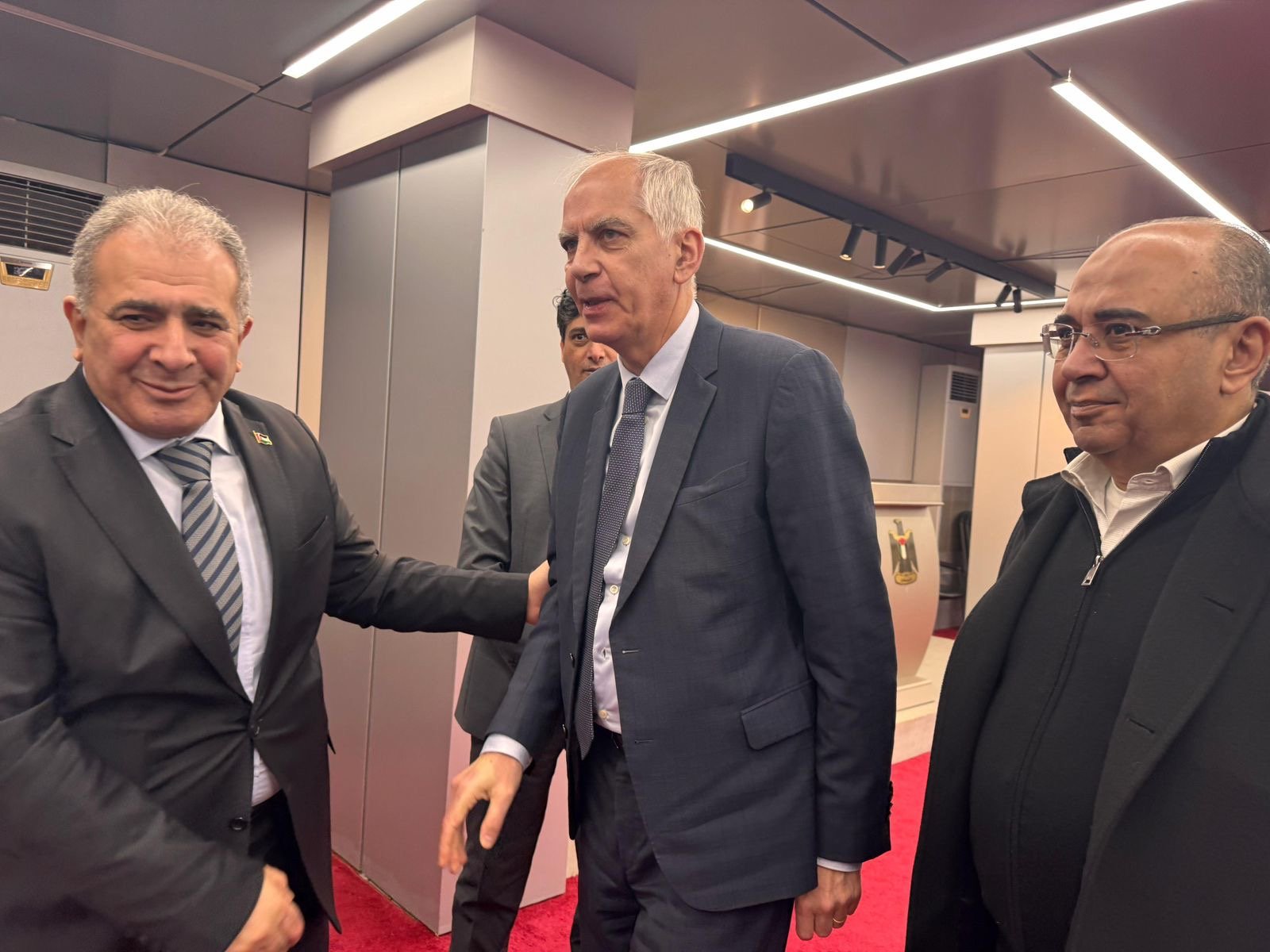 سفارة دولة فلسطين في لبنان تتقبل التعازي بالمناضلة ليلى شهيد