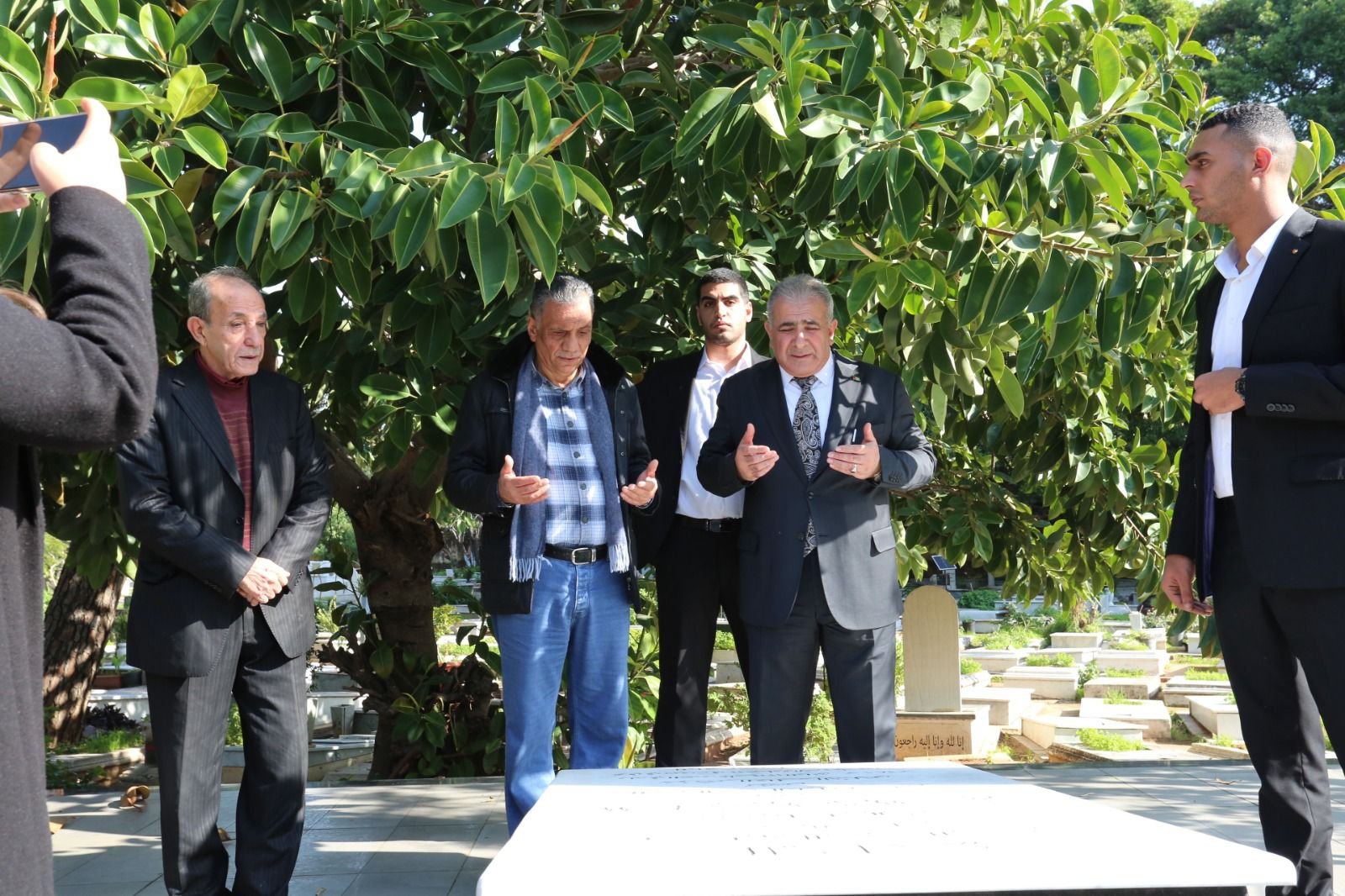 في يوم الشهيد الفلسطيني: السفير الاسعد يضع اكليلا من الزهور باسم الرئيس على النصب التذكاري لشهداء الثورة الفلسطينية