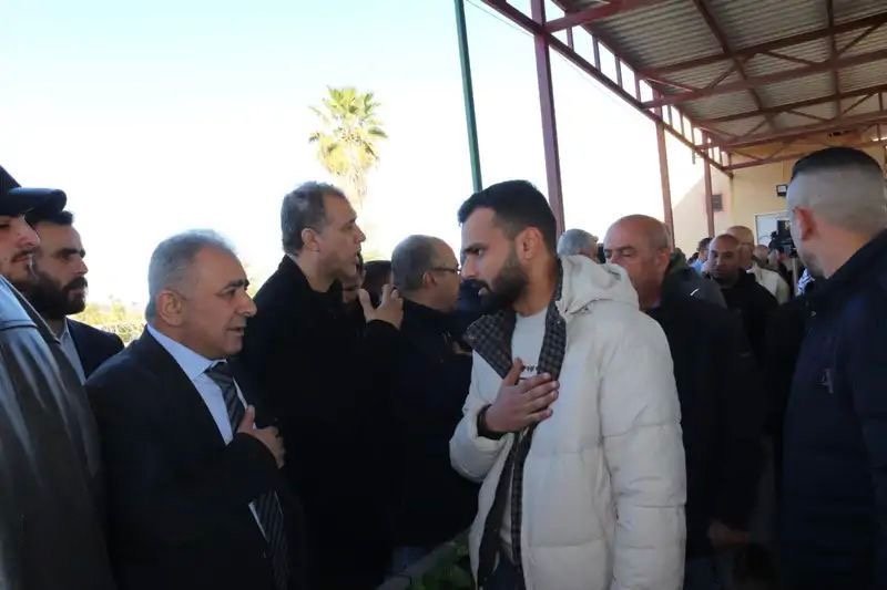 حركة “فتح” تشيع اللواء إياد العينين “أبو علي” في تجمع المعشوق بمشاركة جماهيرية واسعة