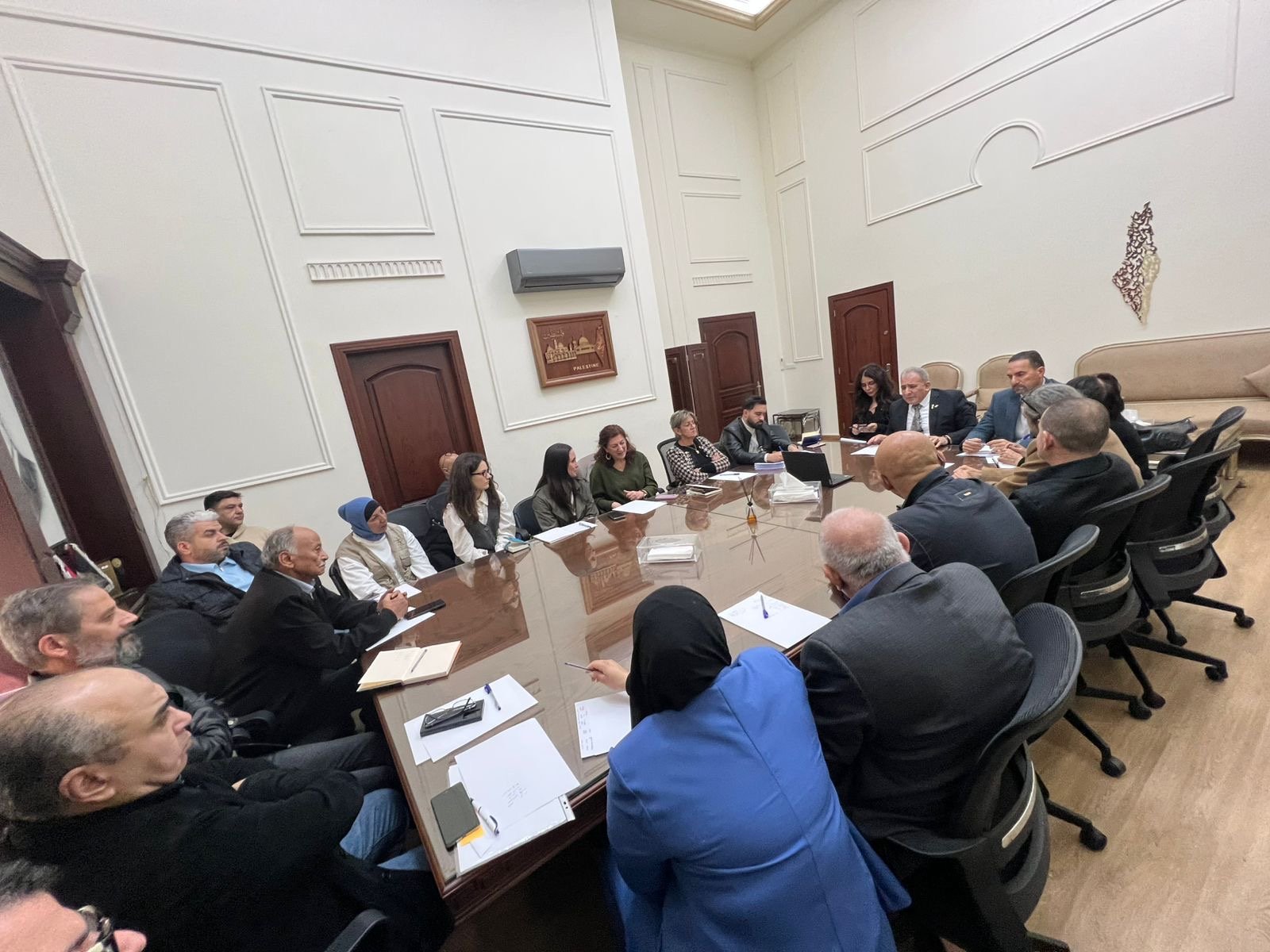 السفير الاسعد يعقد لقاء تنسيقيا مع مؤسسات المجتمع المدني الفلسطيني
