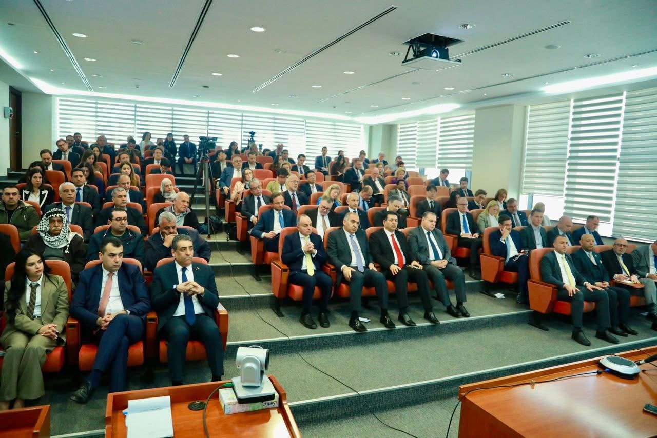 وزيرة الخارجية تطلع السلك الدبلوماسي على تصاعد إرهاب المستوطنين في الضفة الغربية