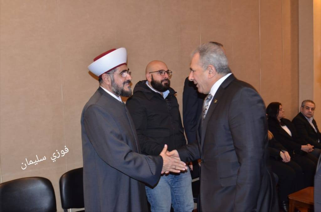 السفير الاسعد يقدم التعازي لعائلة الفنان الكبير احمد قعبور