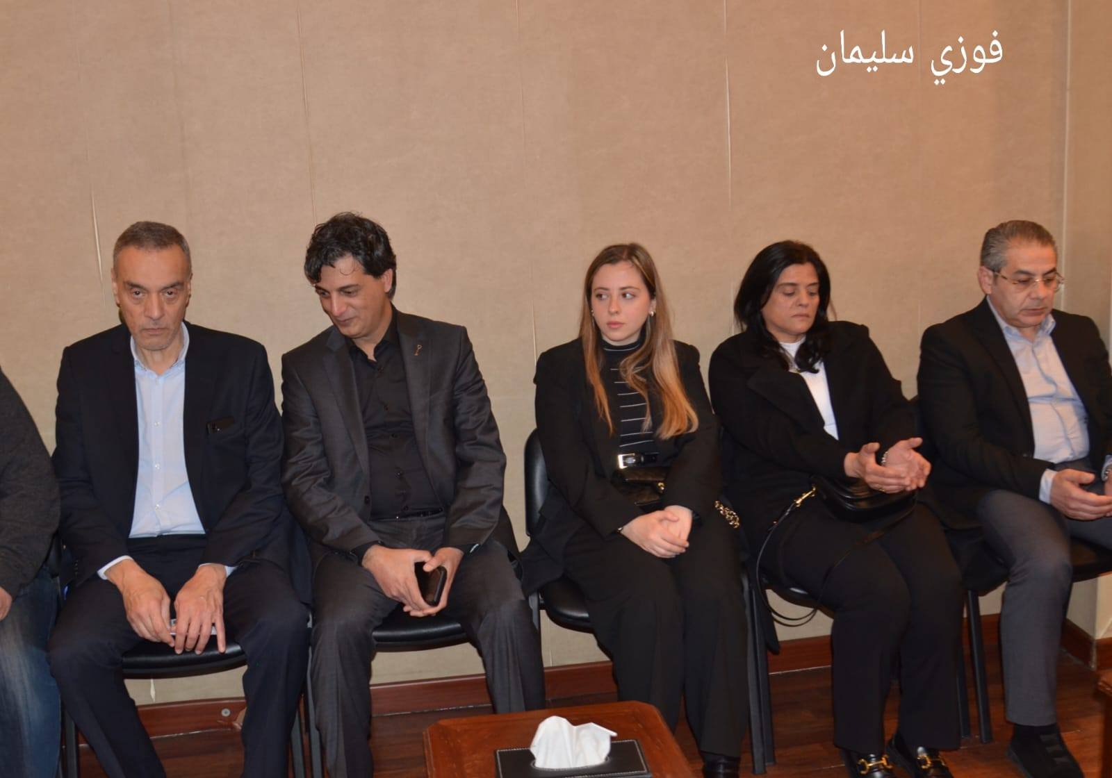 السفير الاسعد يقدم التعازي لعائلة الفنان الكبير احمد قعبور