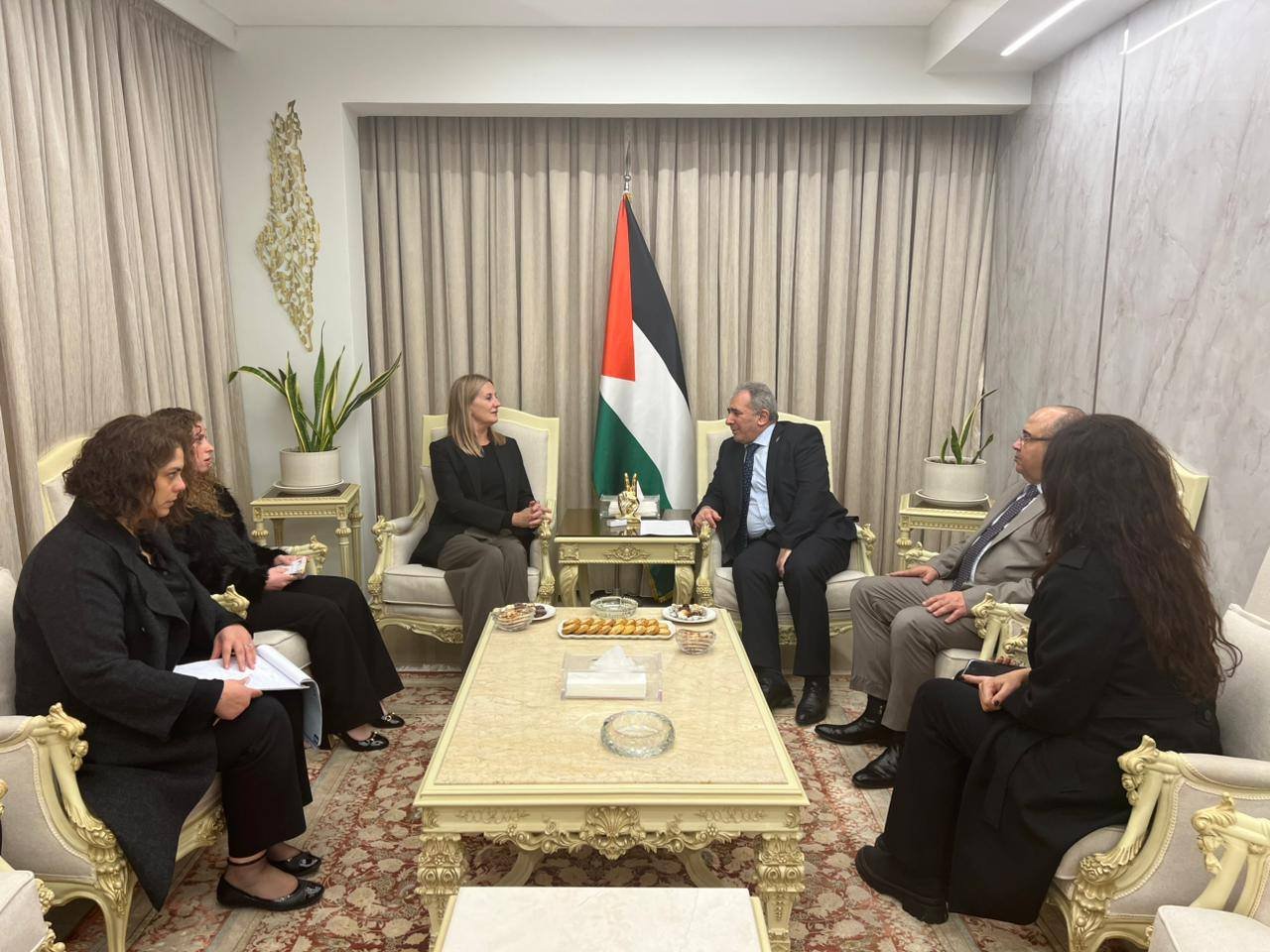 السفير الاسعد يستقبل سفيرة النرويج في لبنان