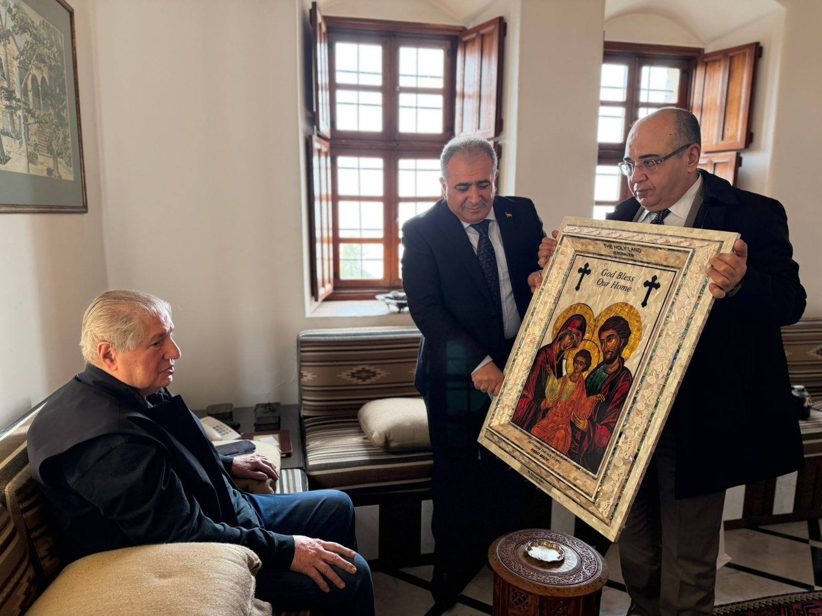 السفير الاسعد يزور الرئيس امين الجميل