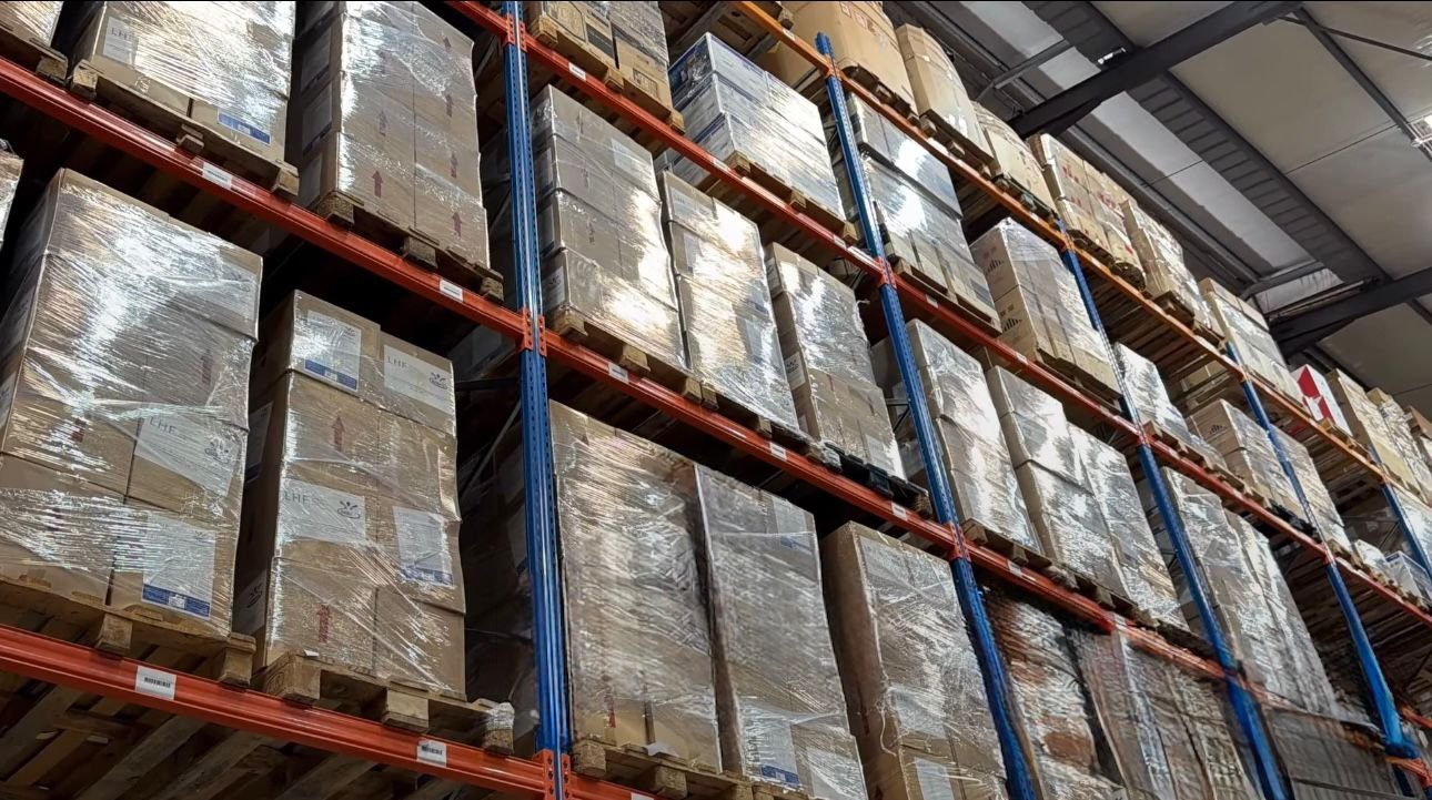 سفارة دولة فلسطين تواكب حملة إنسانية لتوزيع 7000 حصة غذائية في مخيمات وتجمعات جنوب لبنان